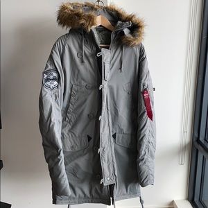 New Alpha Industries, Inc Large men’s bomber parka